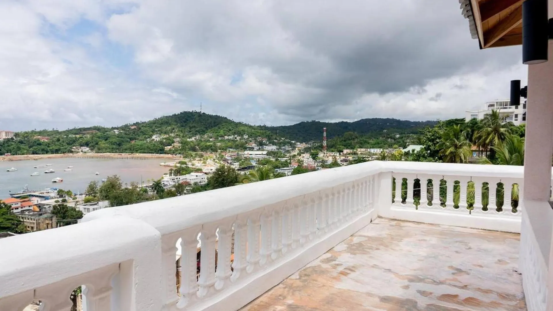 Villas Hillside Apt 4 Samana Διαμέρισμα